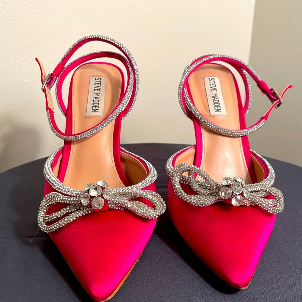 Steve Madden Pink Size 8.5  Rhinestone Accent Heels
